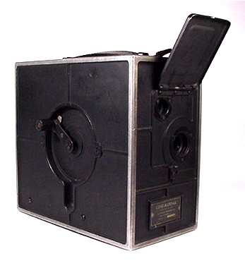 Ciné-Kodak Camera Front and Crank Side View