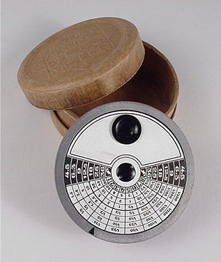 Heydes Exposure Meter and Cardboard Container